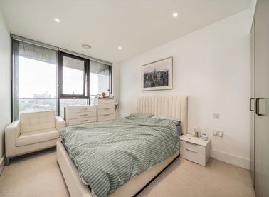 Properties to let in Kingsland High Street - E8 2FA view1