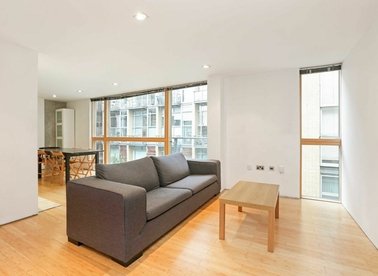 Properties to let in Kingsland Road - E8 4DQ view1