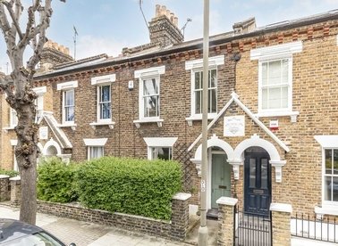 Properties to let in Kingsley Street - SW11 5LF view1