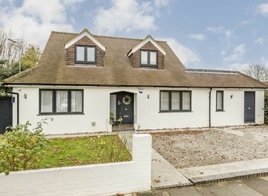 Properties let in Kingswood Avenue - TW12 3AU view1