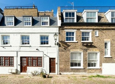 Properties let in Lancaster Mews - W2 3QE view1