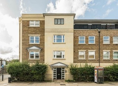 Properties let in Latchmere Road - SW11 2DN view1