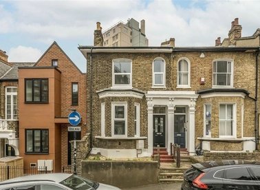 Properties to let in Laurie Grove - SE14 6NH view1