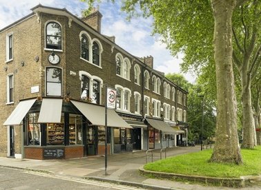 Properties let in Lauriston Road - E9 7HJ view1