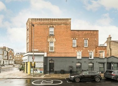 Properties to let in Lavender Hill - SW11 5QH view1