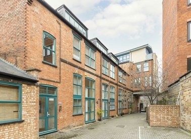 Properties to let in Laycock Street - N1 1SJ view1