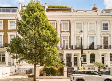 Properties to let in Ledbury Road - W11 2AH view1