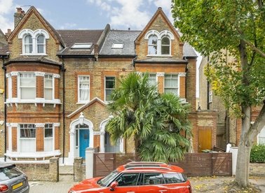 Lessar Avenue, London, SW4