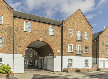 Properties to let in Liberty Mews - SW12 8EE view1