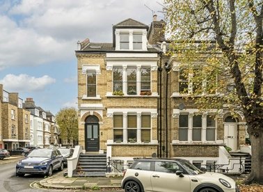 Properties to let in Linden Gardens - W4 2EH view1