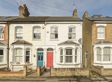 Properties to let in Linden Road - TW12 2JQ view1