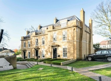 Properties to let in Lipton Close - N14 5BF view1