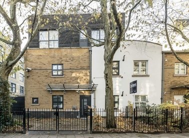 Properties let in London Lane - E8 3PR view1