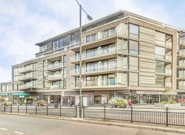 Properties let in London Road - TW1 1FE view1