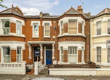 Properties to let in Longbeach Road - SW11 5SS view1