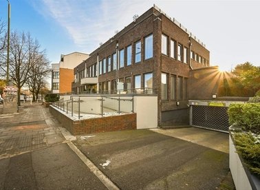 Properties to let in Lower Richmond Road - TW9 4LN view1