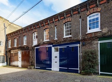 Properties to let in Lucerne Mews - W8 4ED view1