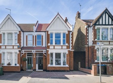 Properties to let in Lushington Road - NW10 5UU view1