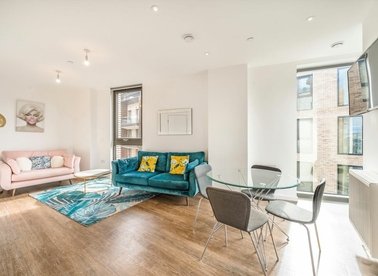 Properties let in Macclesfield Road - EC1V 8DJ view1