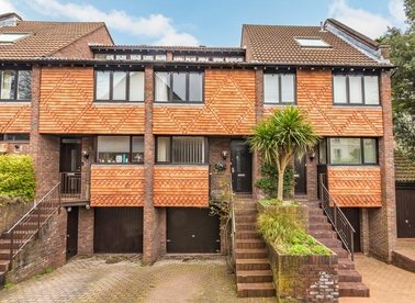 Properties let in Mallard Place - TW1 4SR view1