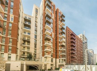 Properties let in Malthouse Road - SW11 7BY view1