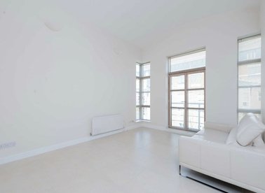 Properties to let in Manbre Road - W6 9RH view1