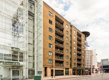 Properties let in Mansell Street - E1 8AP view1