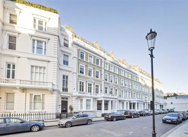 Properties let in Manson Place - SW7 5LT view1