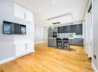 Properties let in Manson Place - SW7 5LT view1
