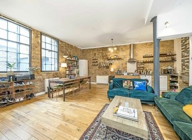Properties let in Mare Street - E8 3QE view1
