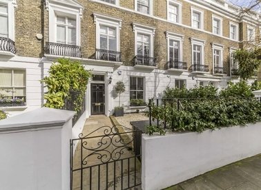 Properties to let in Margaretta Terrace - SW3 5NU view1