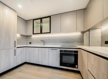 Properties let in Marian Place - E2 9FU view1