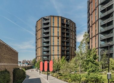 Properties to let in Marian Place - E2 9FT view1