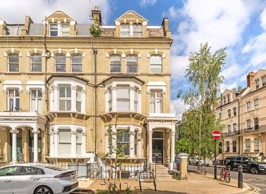 Properties to let in Matheson Road - W14 8SN view1