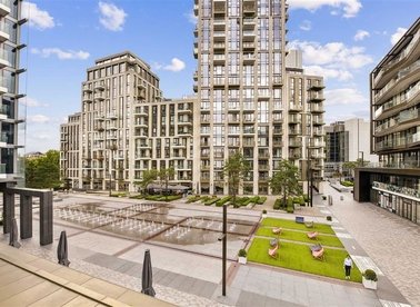Properties let in Merino Gardens - E1W 2DP view1