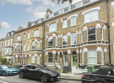 Properties to let in Messina Avenue - NW6 4LD view1