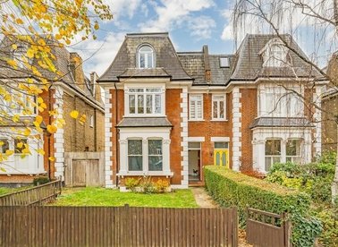 Properties to let in Micheldever Road - SE12 8LX view1