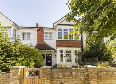 Properties to let in Midhurst Road - W13 9XP view1