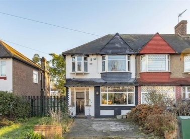 Properties let in Milborough Crescent - SE12 0RW view1