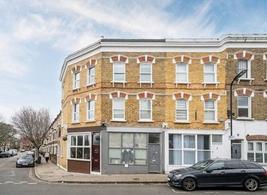 Properties let in Millfields Road - E5 0SB view1