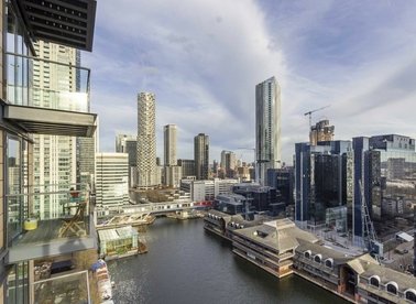 Properties to let in Millharbour - E14 9DL view1