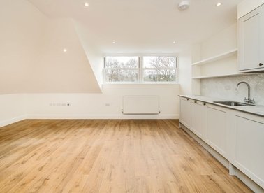 Properties to let in Minster Road - NW2 3SH view1