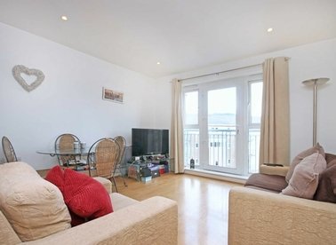 Properties let in Morton Close - E1 2QT view1