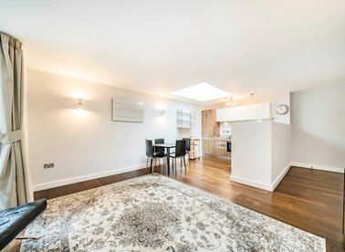 Properties to let in Morton Road - N1 3GF view1