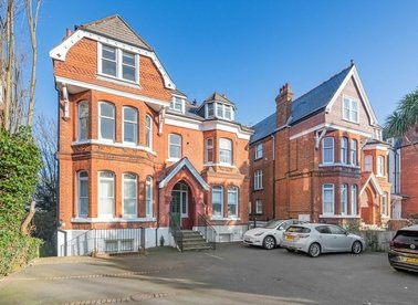 Properties let in Mount Avenue - W5 1PN view1