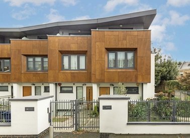 Properties let in Mountfield Road - W5 2NQ view1
