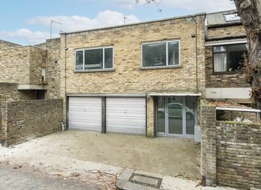 Properties to let in Murray Mews - NW1 9RJ view1