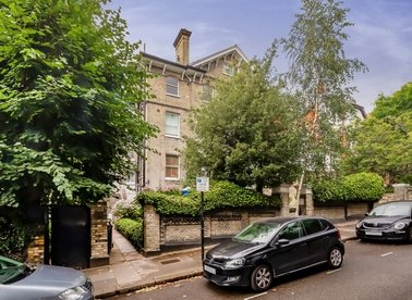 Properties to let in Netherhall Gardens - NW3 5RL view1