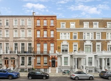 Properties let in Nevern Square - SW5 9PN view1