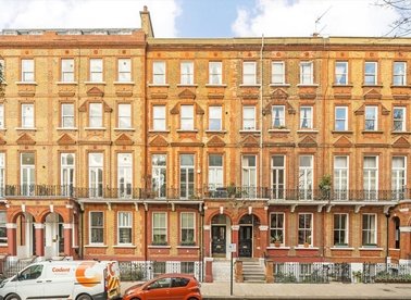 Properties to let in Nevern Square - SW5 9PF view1